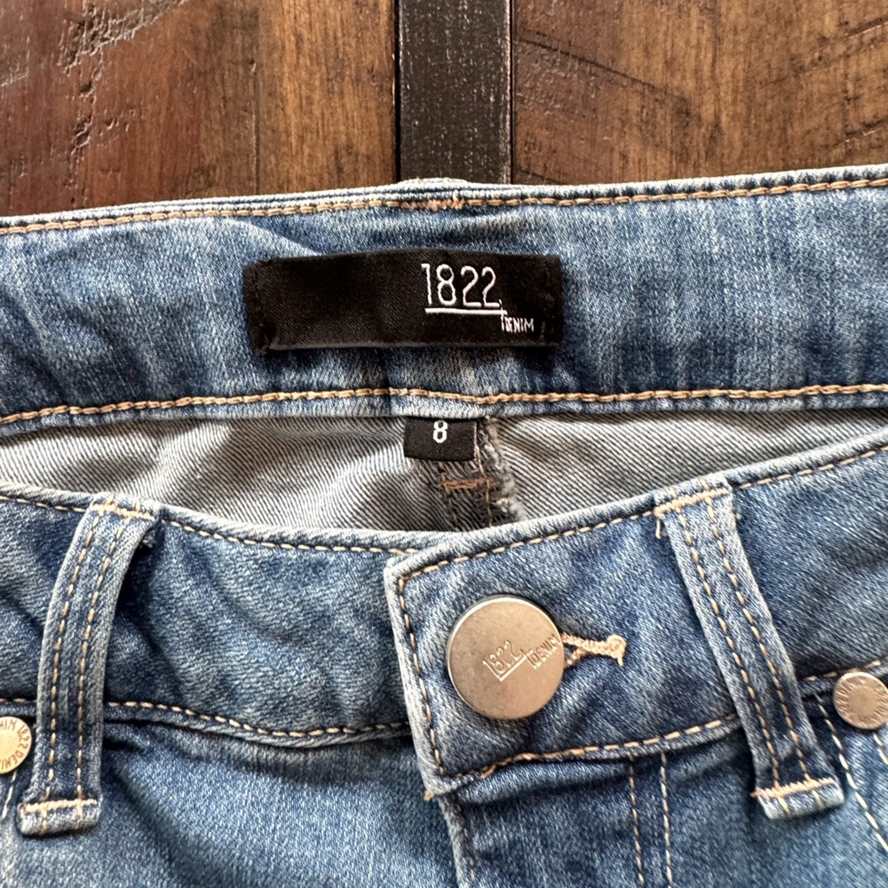 NWOT 1822 Denim Jeans. Size 8 - Picture 5 of 6